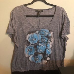 Woman’s 1X shirt